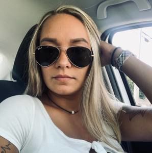 Meet your Posher, Brielle